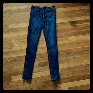 Hollister High-Waist Skinny Jeans